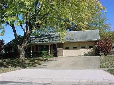 3rd image of 158 Whitehorn Dr