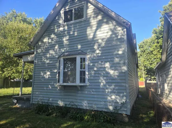 1926 N 8th St, Terre Haute, IN 47804