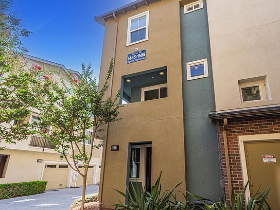 3rd image of 1505 Coyote Creek Way