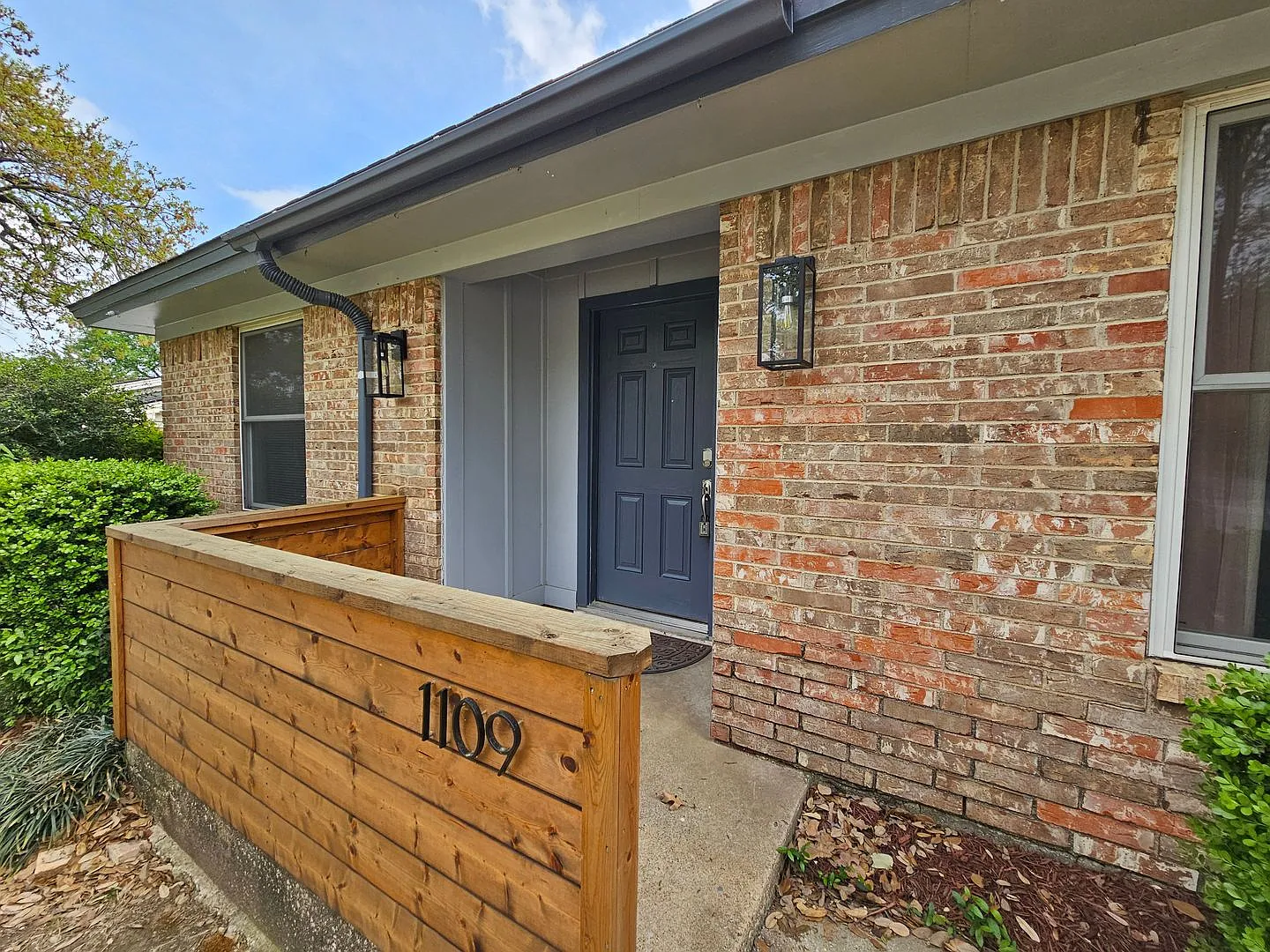 3-Bedroom Home in Prime Hurst Location Coming soon — Photo 4