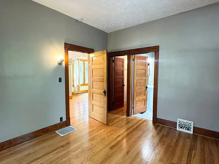 3403 Arbor St — Photo 8