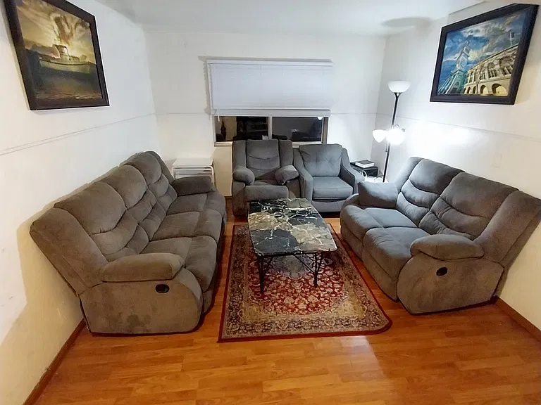 164 S 10th St #10 — Photo 6