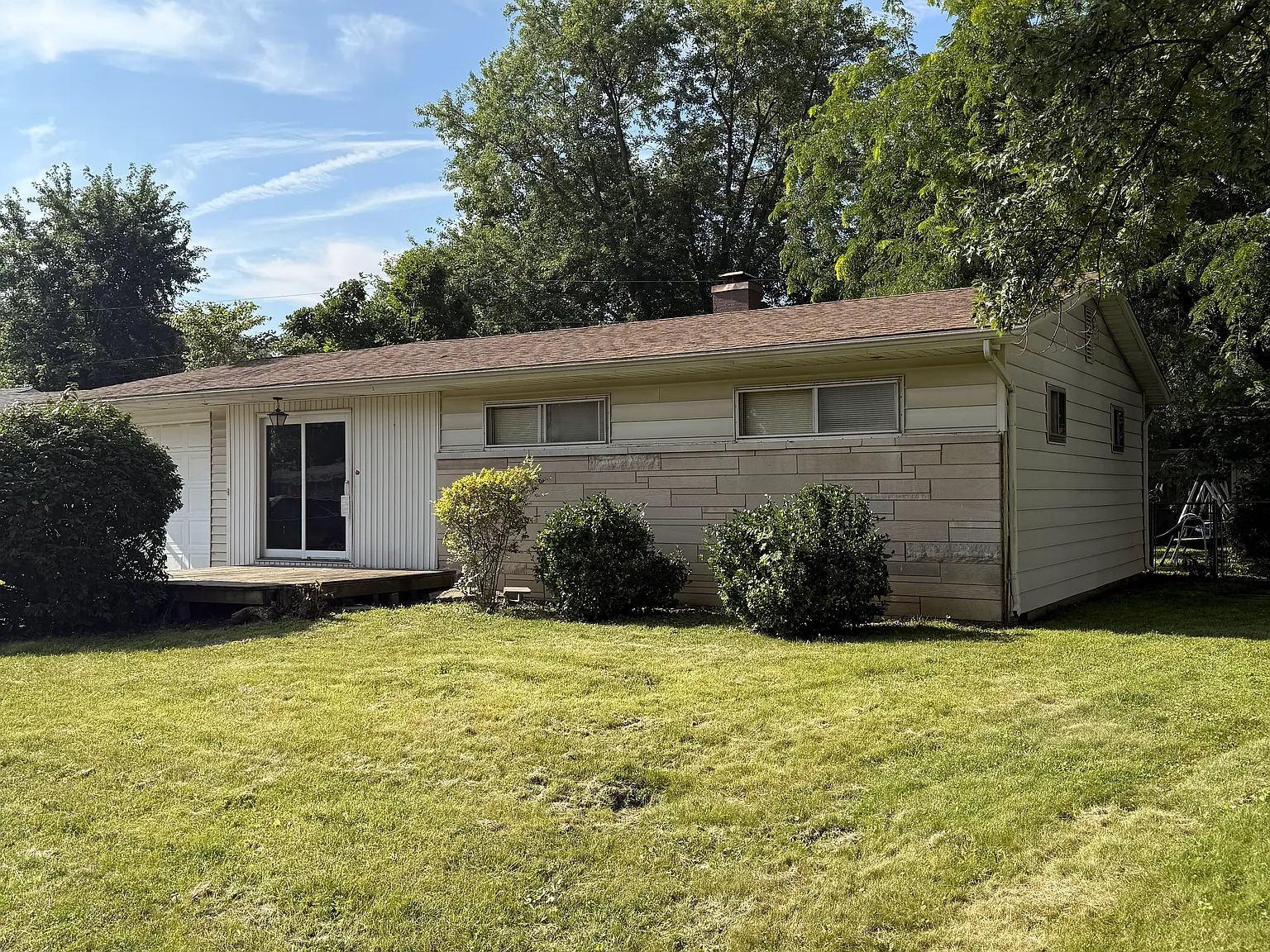 4 bed, 1160 sqft, $1,600 — Photo 4