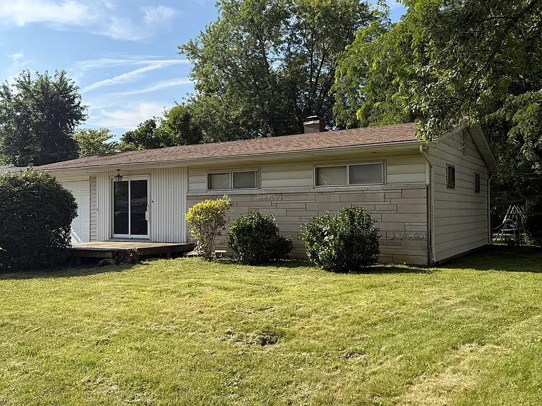 2173 Newcomer Ln — Photo 4