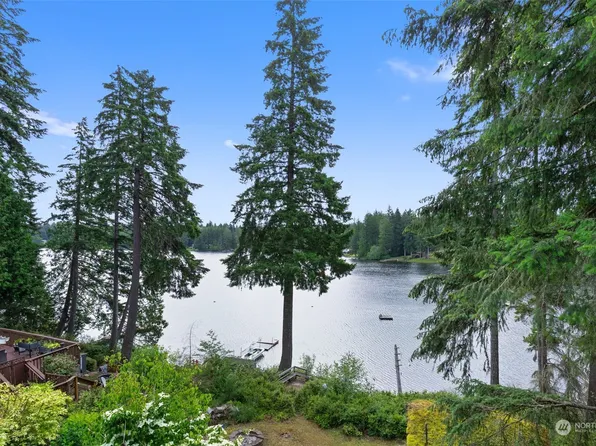 2151 E Trails End Drive, Belfair, WA 98528