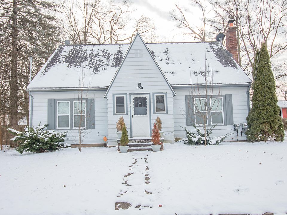 1st image of 930 Roseland Ave