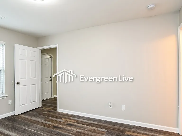 5735 Joshua Ln — Photo 12