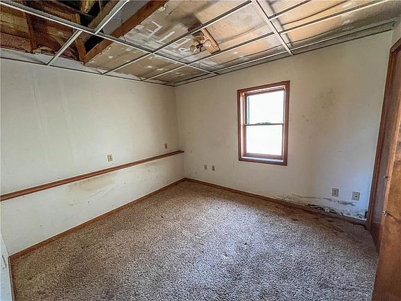 2nd image of 601 Wiggins St