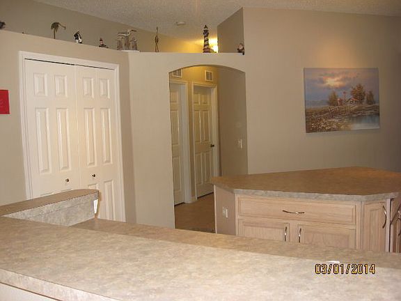5th image of 63 Laramie Dr