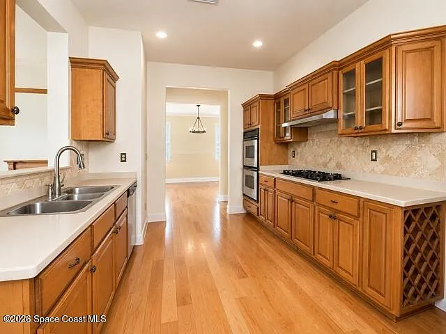 760 Wintergreen Ln — Photo 13