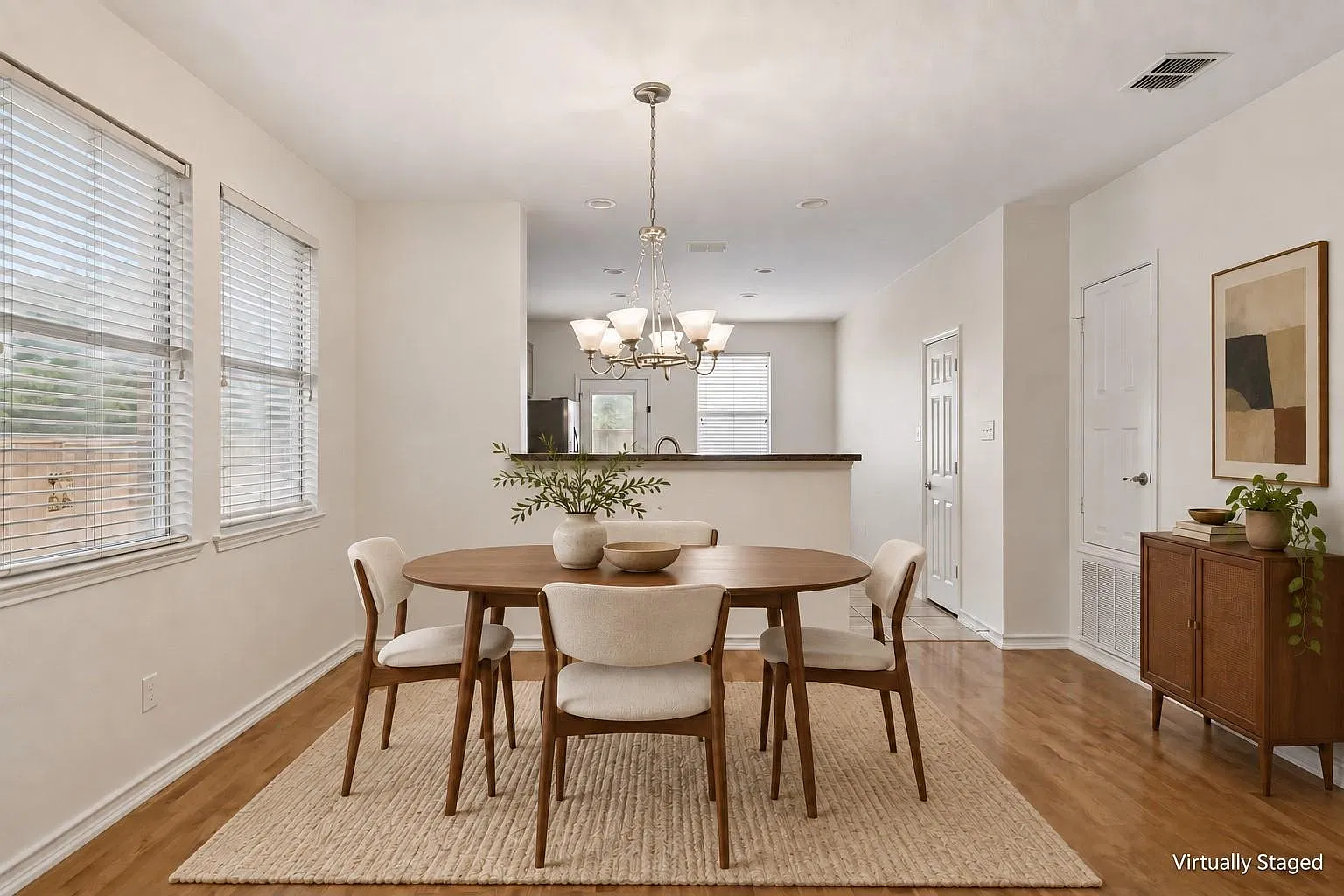 3 bed, 1781 sqft, $2,595 — Photo 4