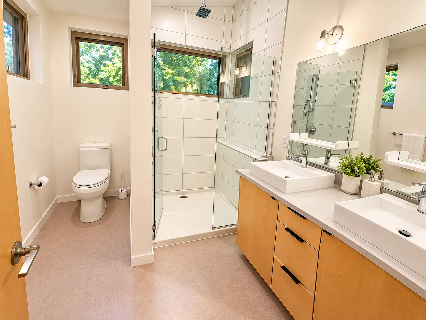 3 bed, 1265 sqft, $3,900 — Photo 4