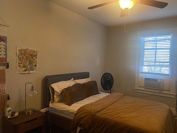 5th image of 410 Pembroke Ave APT 3