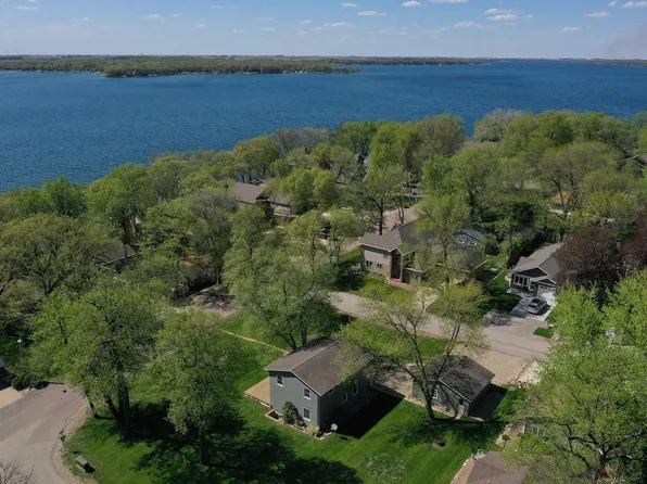 1404 4th St, Milford, IA 51351