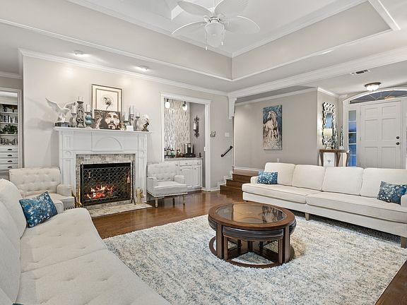 4th image of 912 Fleming Dr