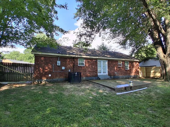 4285 Trudy St — Photo 2