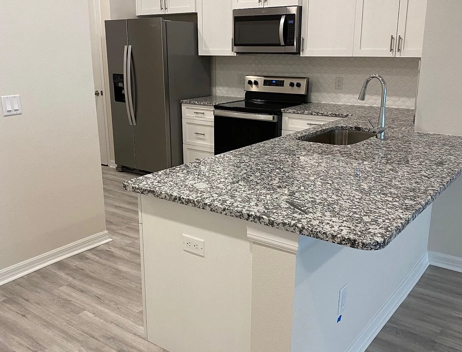 2986 Mearshire Dr — Photo 4