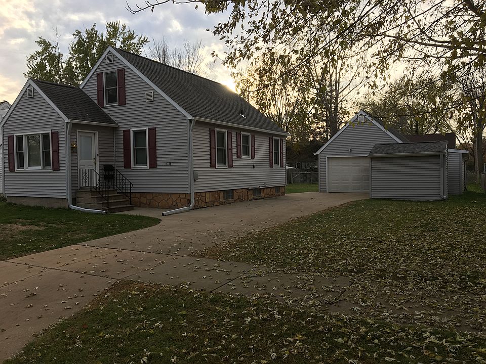1st image of 1031 10th Ave N