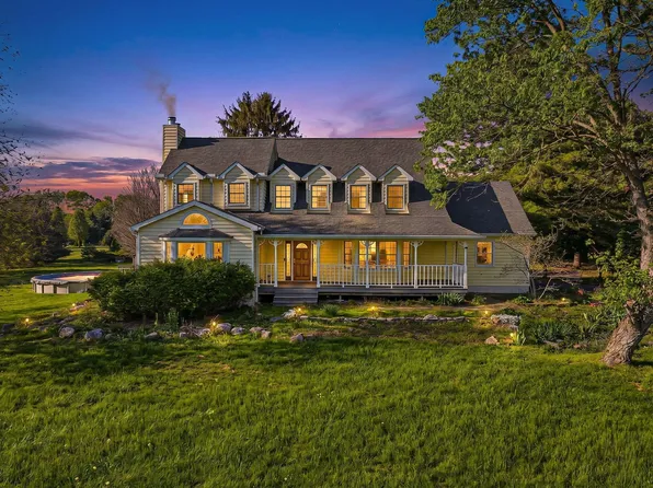 5050 Clark Shaw Rd, Powell, OH 43065