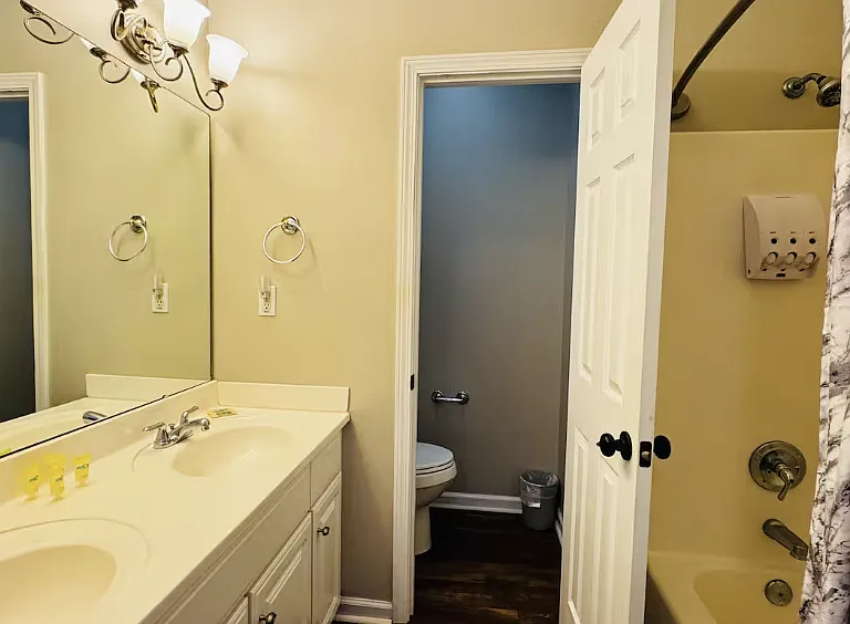 598 Coquina Ave #1 — Photo 16