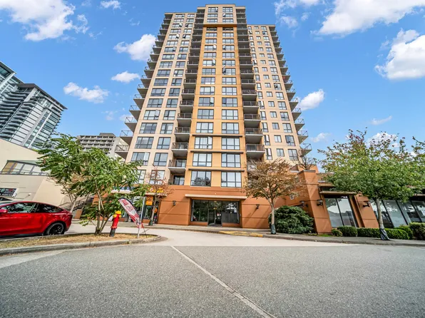 511 Rochester Ave #1104, Coquitlam, BC V3K 0A2