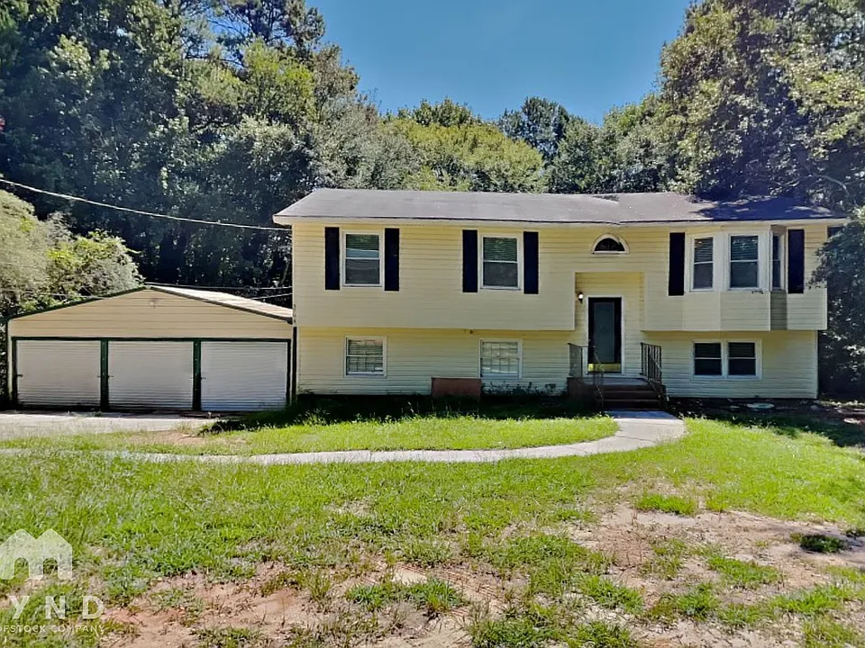 3798 Leach Rd