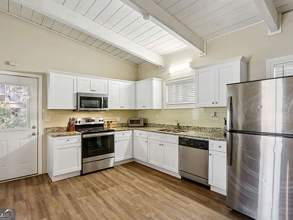 5th image of 1291 Richard Rd