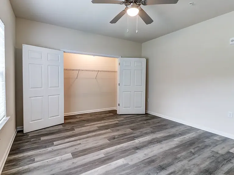West Way I Apartments — Photo 19