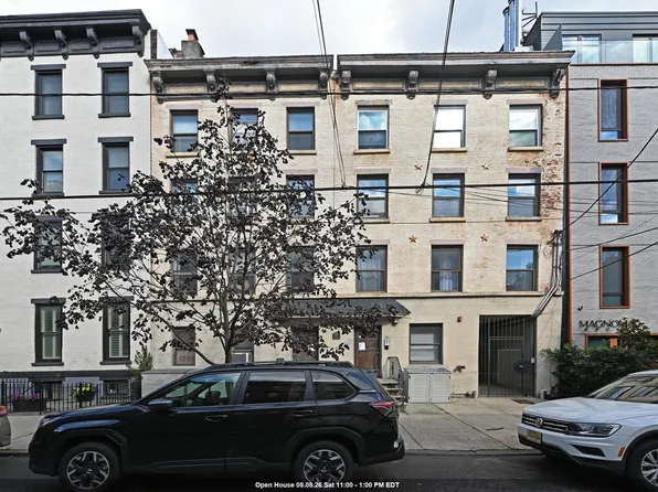 205 Park Avenue image 1 of 15