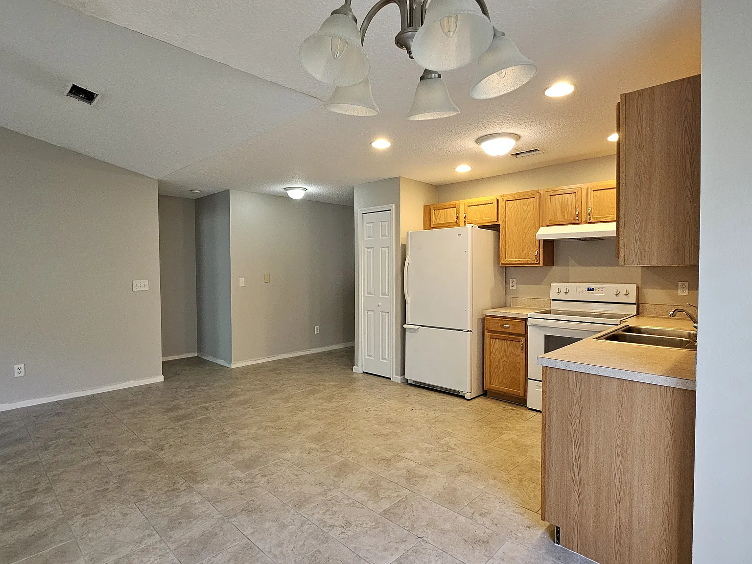 22 Wellwood Ln — Photo 3