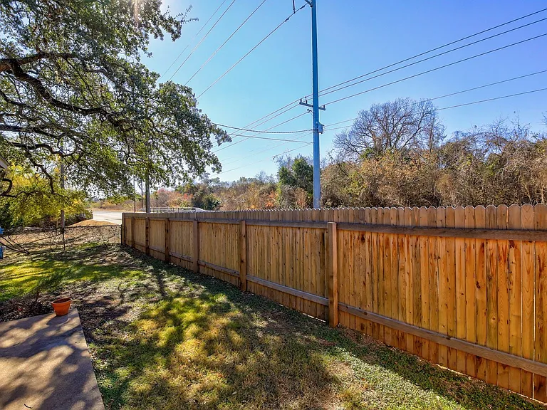 4407 Limewood Ct #B — Photo 24