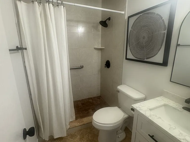 1050 Parkwest Ct — Photo 22