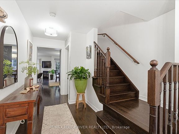 4th image of 6 Edison Way