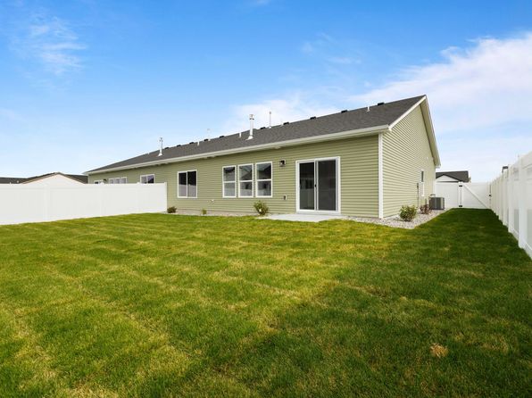 564 S Cutler Ave, Sugar City, ID 83448