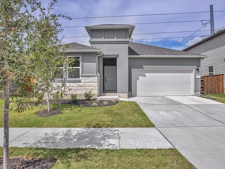131 Adeline Rd — Photo 2