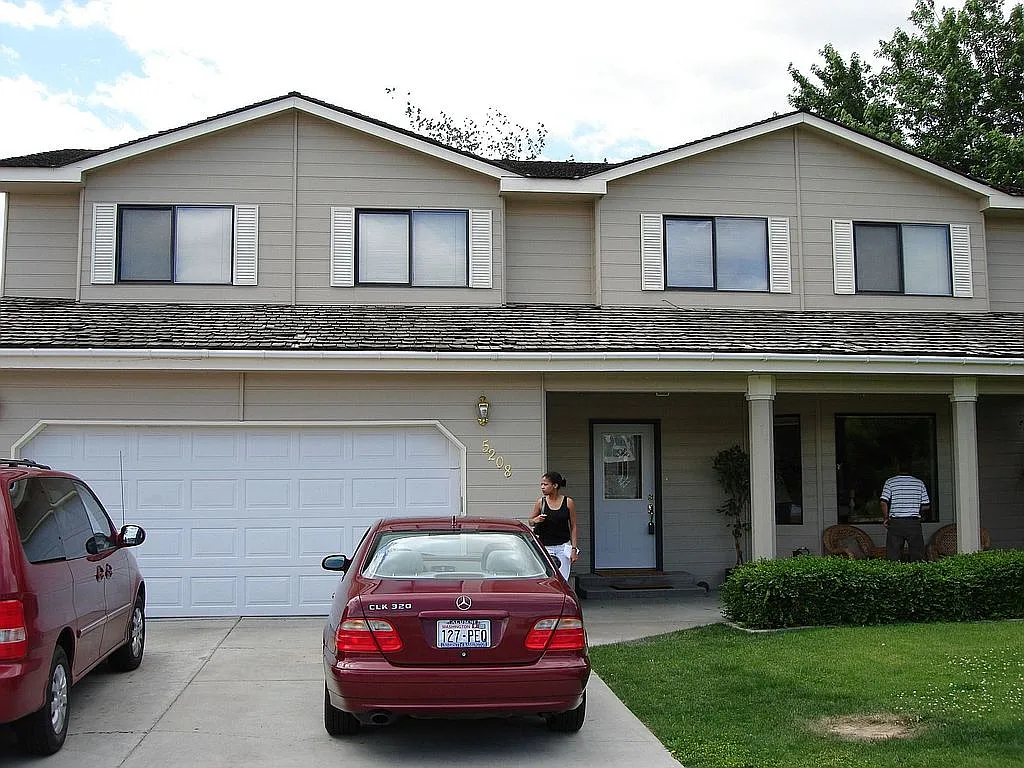 5208 Pear Butte Dr photo 1