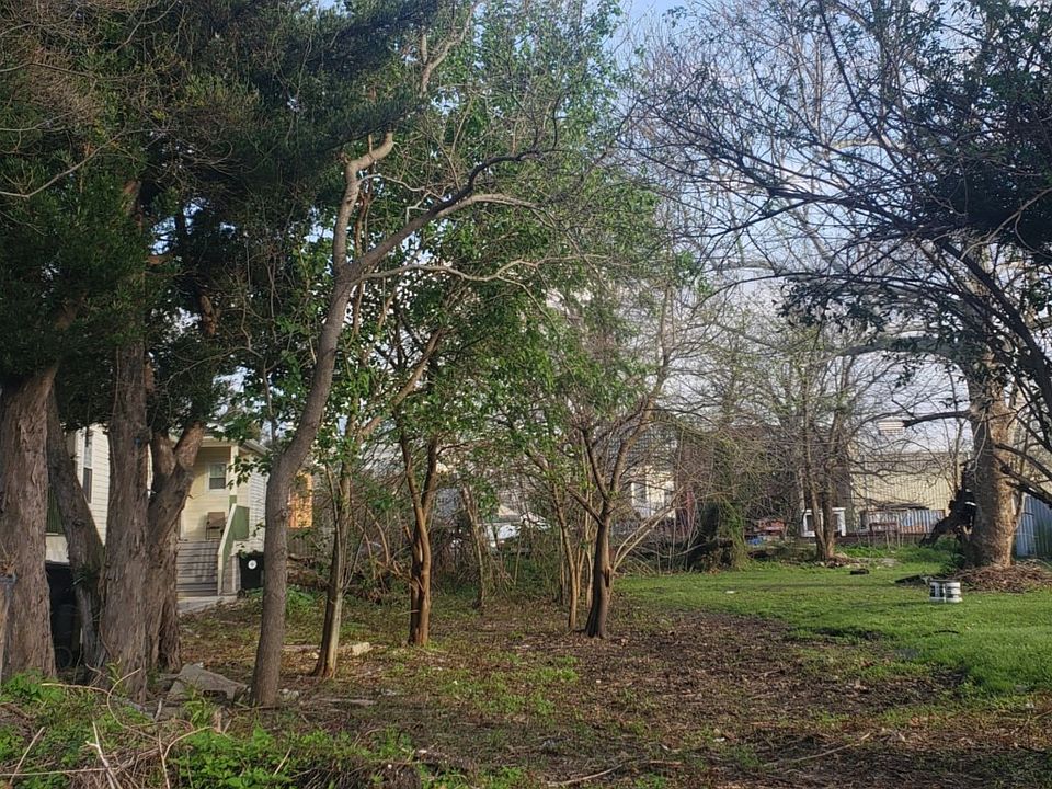 2nd image of 622 S Rocheblave St