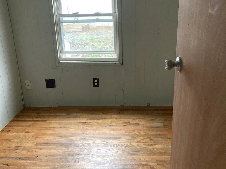 566 Western Ave #7 — Photo 5