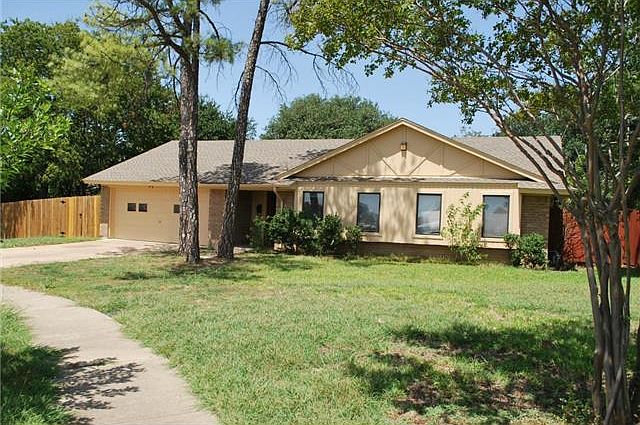 1st image of 2766 Mark Twain Cir