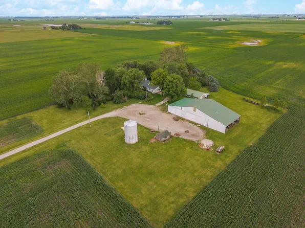 34553 E 1300 North Rd, Chatsworth, IL 60921