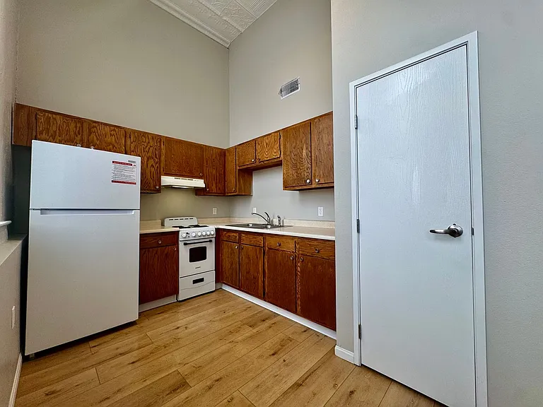 Comfortable Living at Blume Lofts, Wapakoneta — Photo 18