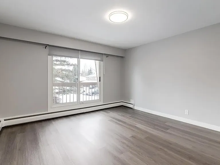 2105 90th Ave SW — Photo 38