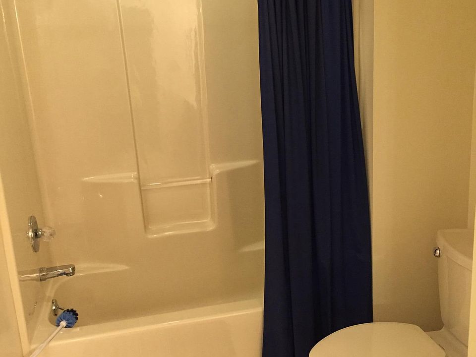 1st image of 805 Cedar Ln APT 6B