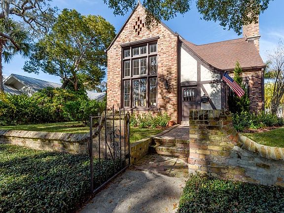 4th image of 3013 W Chapin Ave
