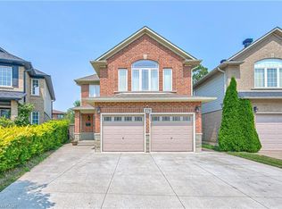 270 Springvalley Cres, Hamilton, ON L9C 0B4