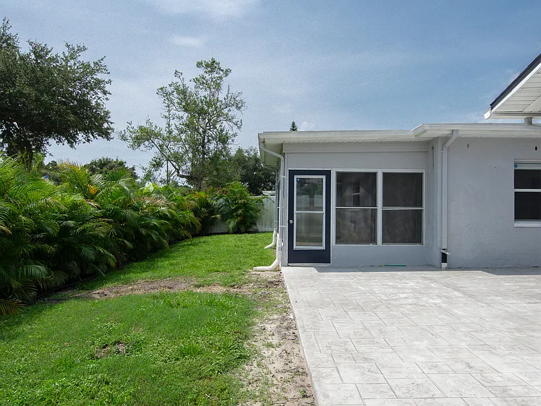 8349 Monarch Cir — Photo 35