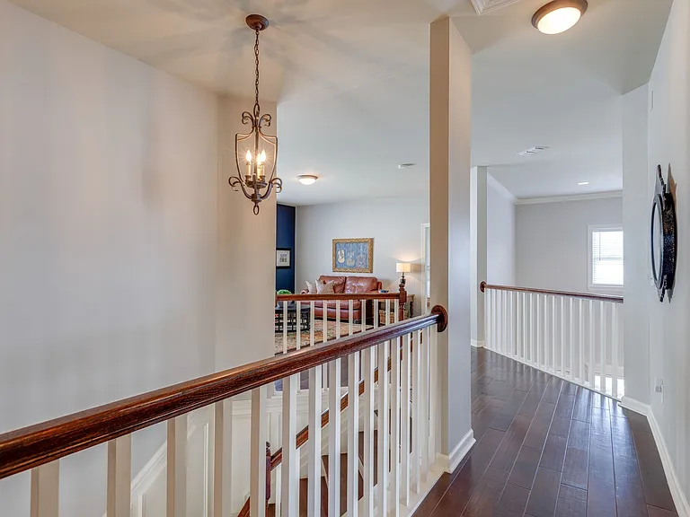 608 Patriot Ln — Photo 31