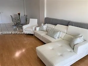 Arlen House Condo — Photo 4