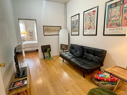 Rented by Compass | media 6