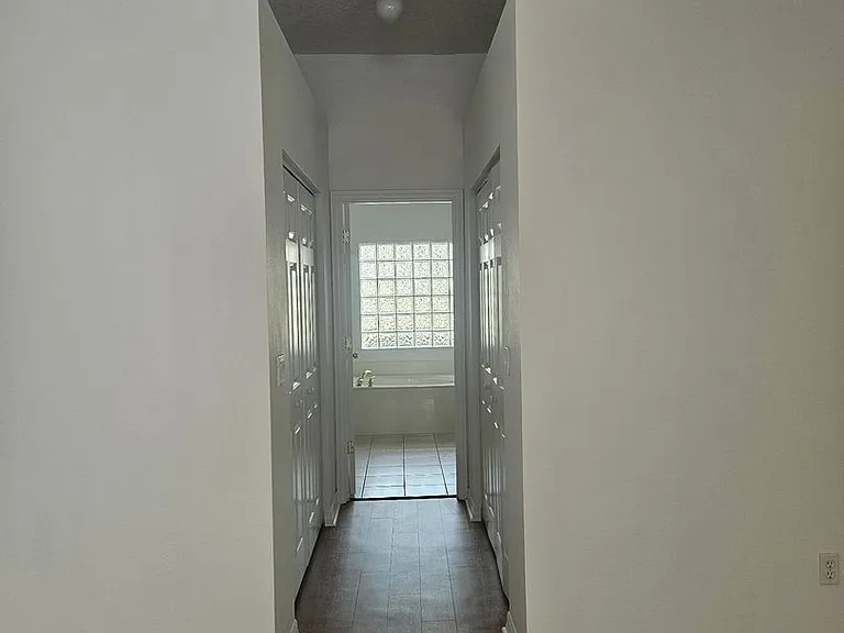 1 Emmons Ln — Photo 15